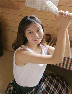 《宝贝腿打开一点我进不去-性感美女扣逼》