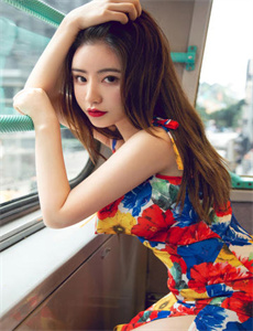 《女生迈开腿打扑克又疼又痒-没谈过恋爱的我们》