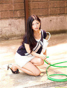 《裸体大乳女做爰-用力挺进她的花苞啊高清视频》