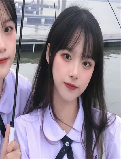 爱的罗曼史无删减在线观看_日本水蜜桃身体乳的美白效果_美女接吻视频