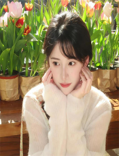 老友记第一季在线观看_女生迈开腿让男人打扑克_为什么男人喜欢